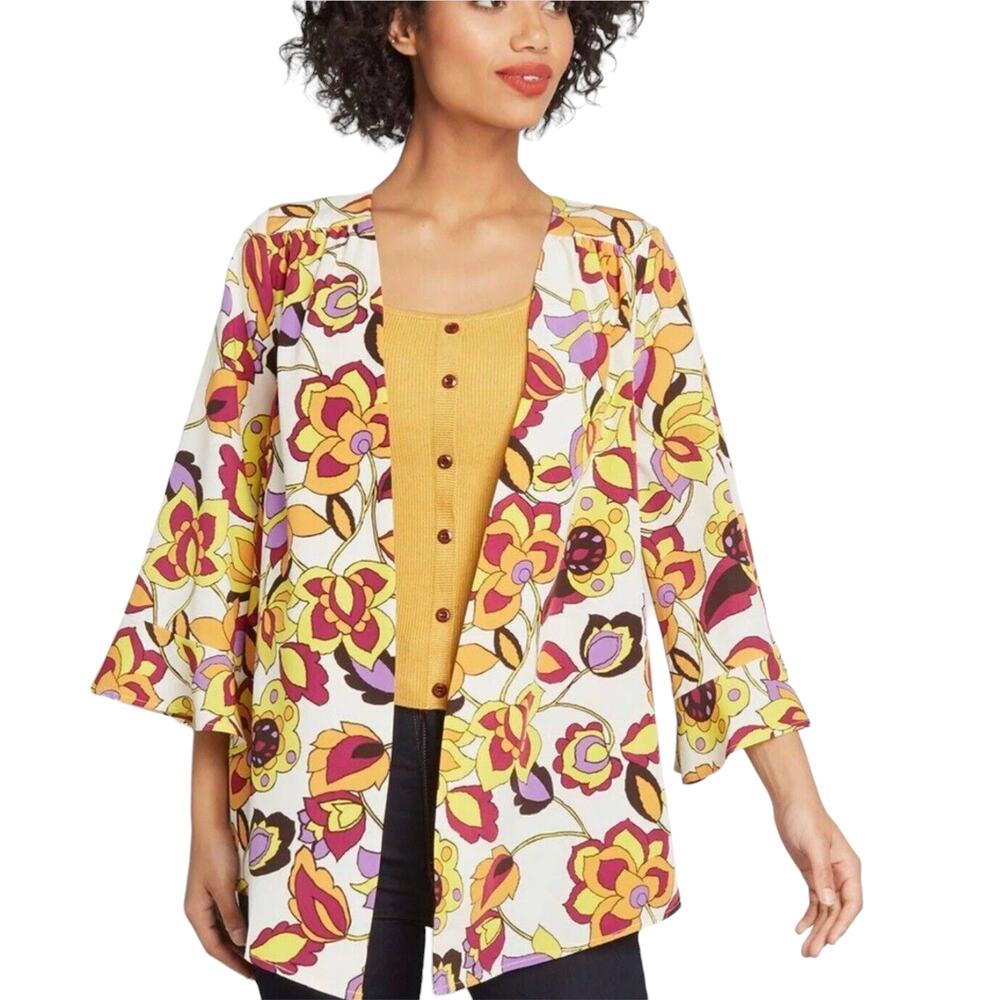 ModCloth Certainly Styled Floral Retro Cream Kimono